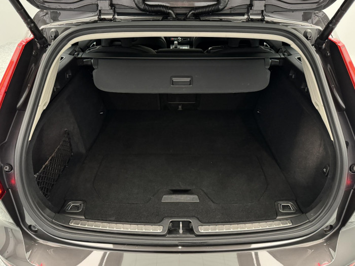 Volvo V60 CC B5 AWD PLUS REZERVACE