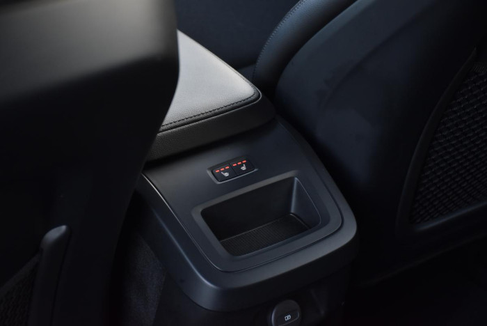 Volvo V60 B4 MOMENTUM ADV. REZERVACE 2.0 Momentum