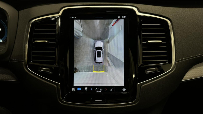 Volvo XC90 B5 AWD ULTIMATE REZERVACE