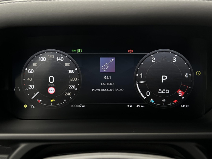 Land Rover Defender 110 D250 X-Dyn SE REZERVACE 3.0 d SE