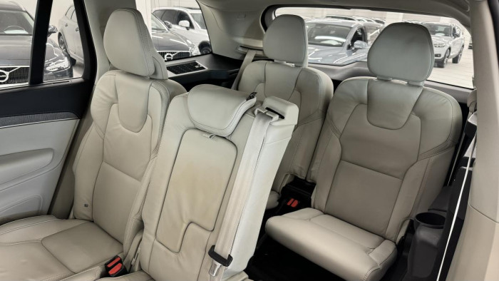 Volvo XC90 B5 AWD ULTIMATE AUT REZERVACE