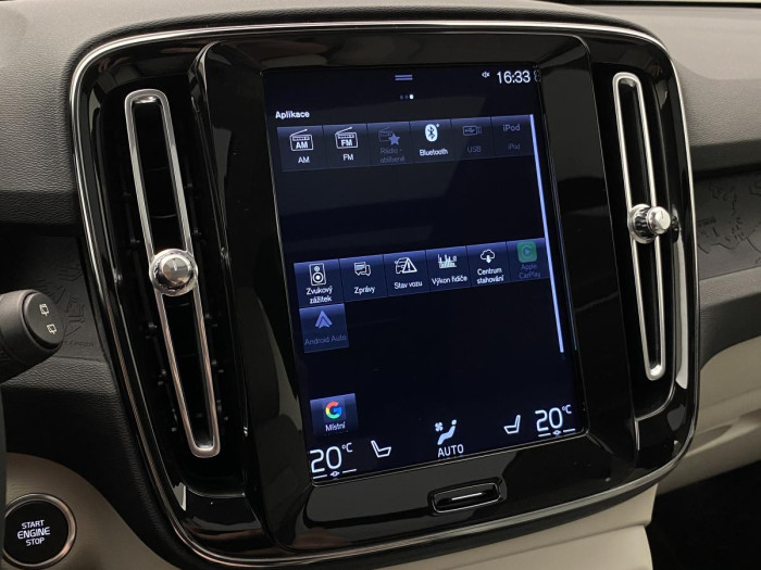 Volvo XC40 D3 MOMENTUM AUT REZERVACE 2.0 d Momentum