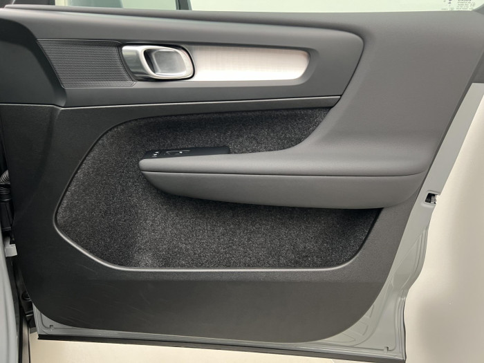 Volvo XC40 B4 CORE AUT 1.maj.