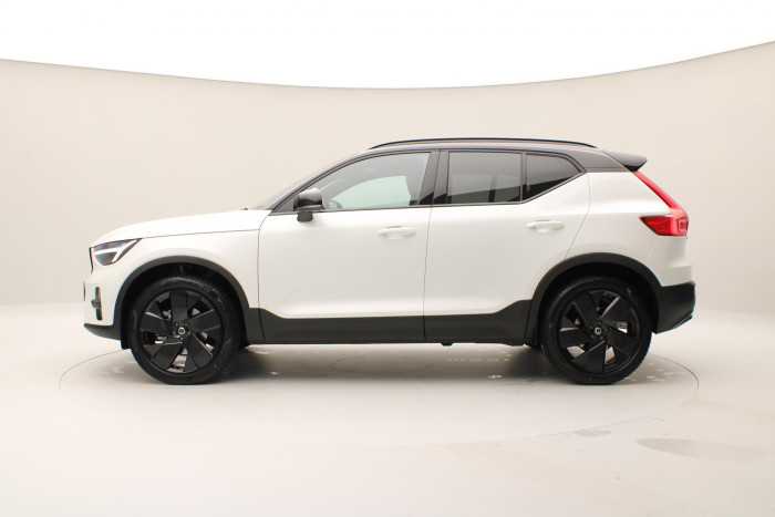 Volvo XC40 B3 AUT DARK PLUS