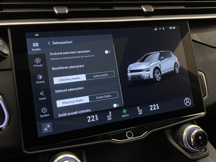 Lynk & Co 01 PHEV DCT AUT 1.maj