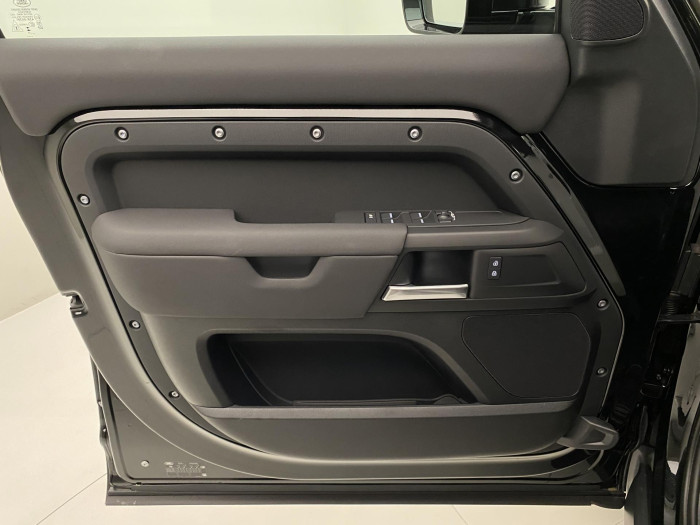 Land Rover Defender 110 D200 S AWD AUT 3.0 d