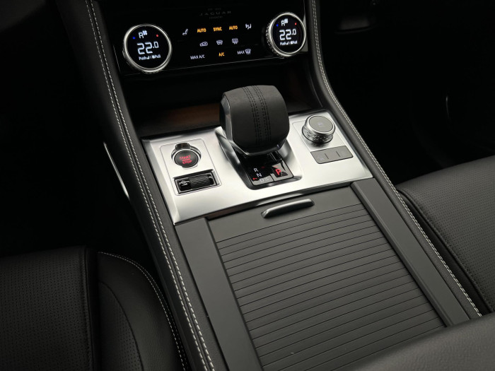 Jaguar F-Pace D200 R-DYNAMIC S AWD AUT 2.0 d Dynamic