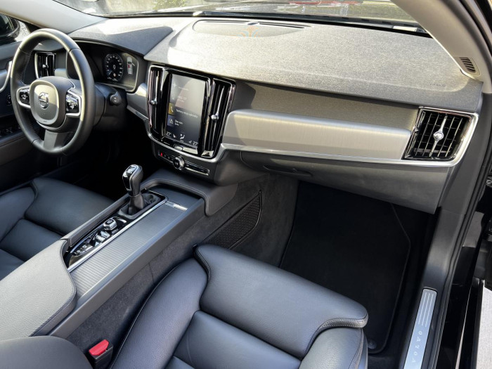 Volvo V90 D3 MOMENTUM 1.maj. 2.0 d Momentum