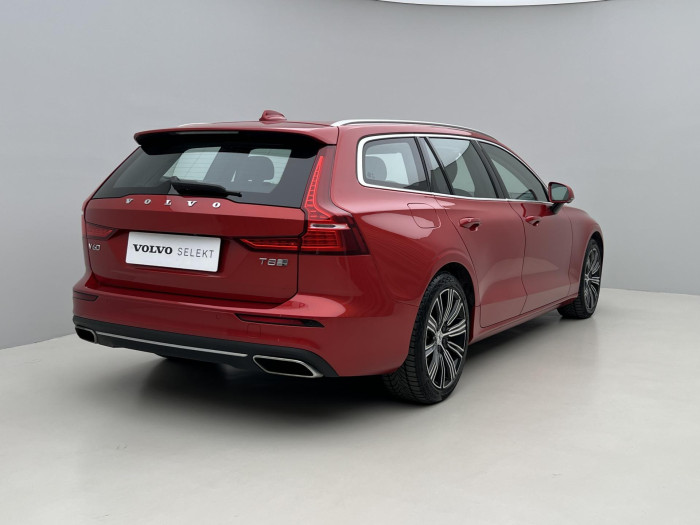 Volvo V60 T8 AWD RECHARGE INSCRIPTION