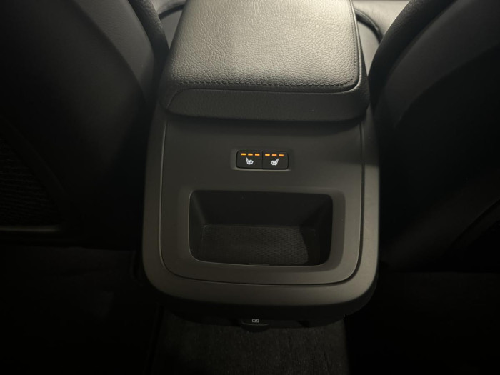 Volvo V60 B4 MOMENTUM AUT REZERVACE 2.0 Momentum