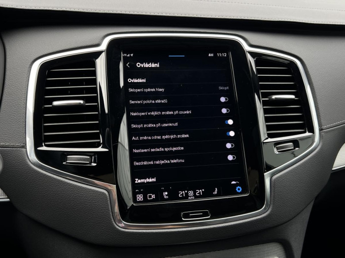 Volvo XC90 B5 AWD DARK ULT. 7MÍSTNÁ Aut