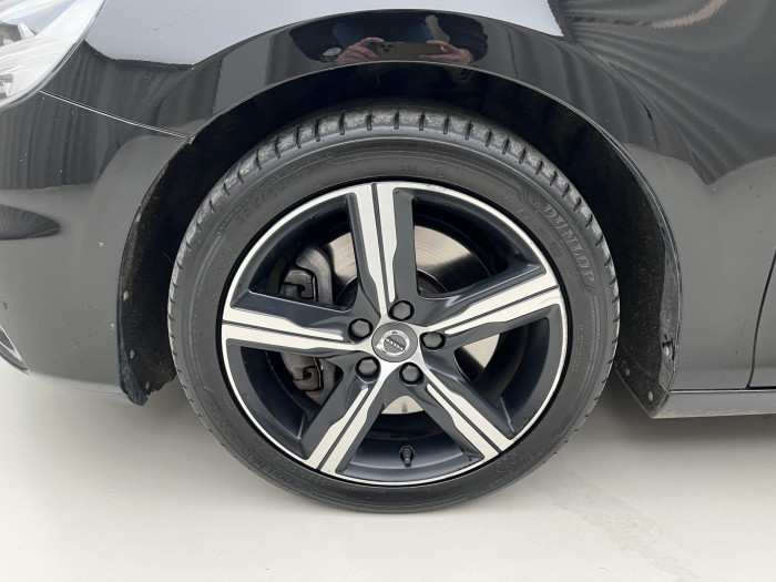 Volvo V40 D3 MOMENTUM AUT CZ 2.0 d Momentum