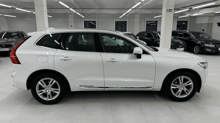 Volvo XC60 T5 AWD INSCRIPTION REZERVACE