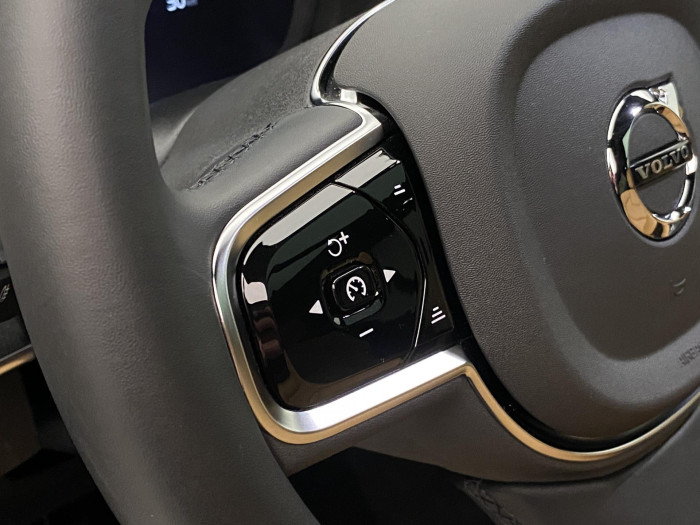 Volvo XC90 T8 AWD ULTIMATE DARK RECHARGE
