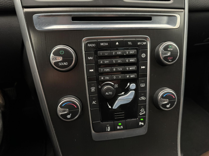 Volvo XC60 D5 AWD SUMMUM 2.4 d Summum