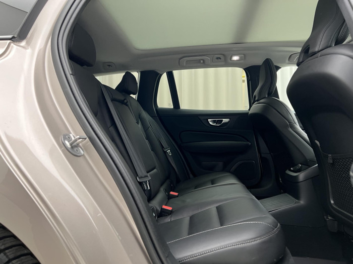 Volvo V60 T6 AWD AUT RECHARGE DARK ULTRA