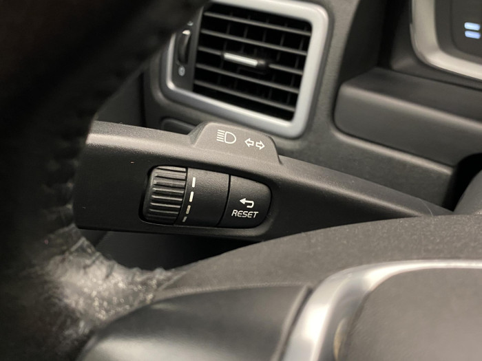 Volvo XC70 D4 AWD SUMMUM AUT CZ 2.4 d Summum