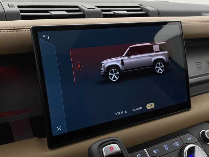 Land Rover Defender 110 D300 X AWD REZERVACE 3.0 d