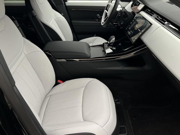 Land Rover Range Rover Sport D300 DYNAMIC SE AWD Aut 3.0 d Dynamic SE