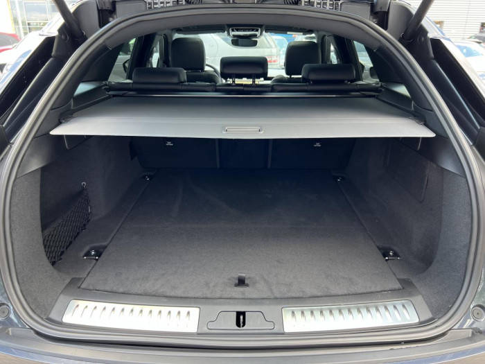 Land Rover Range Rover Velar P250 DYNAMIC SE AWD Aut 2.0 Dynamic SE