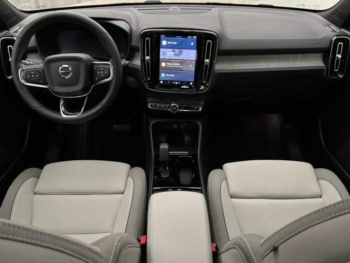 Volvo EX40 ULTRA SINGLE MOTOR EXT. RANGE