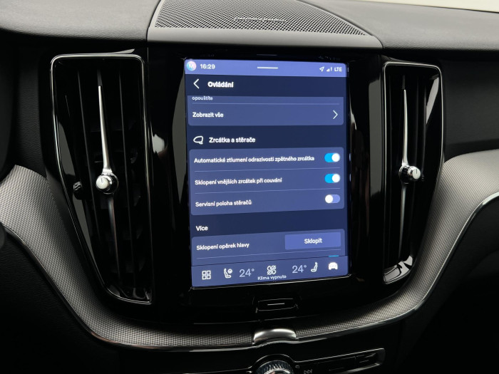 Volvo XC60 B5 AWD PLUS DARK AUT 1.maj.