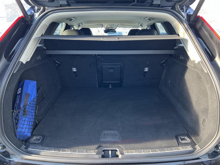 Volvo XC60 B4 AWD BRIGHT PLUS Aut 1.maj.
