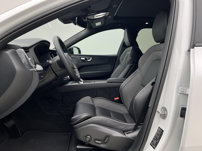Volvo XC60 T6 AWD RECHARGE PLUS DARK AUT