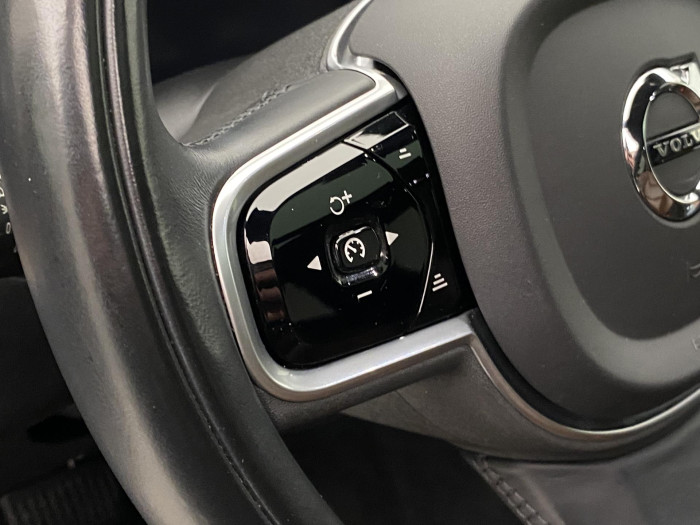 Volvo XC60 B5 AWD INSCRIPTION AUT CZ