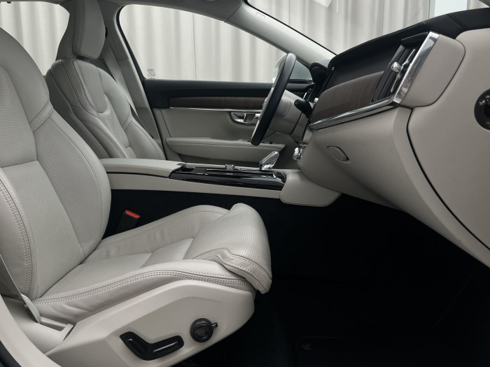 Volvo V90 T6 AWD RECHARGE INSCRIPTION CZ