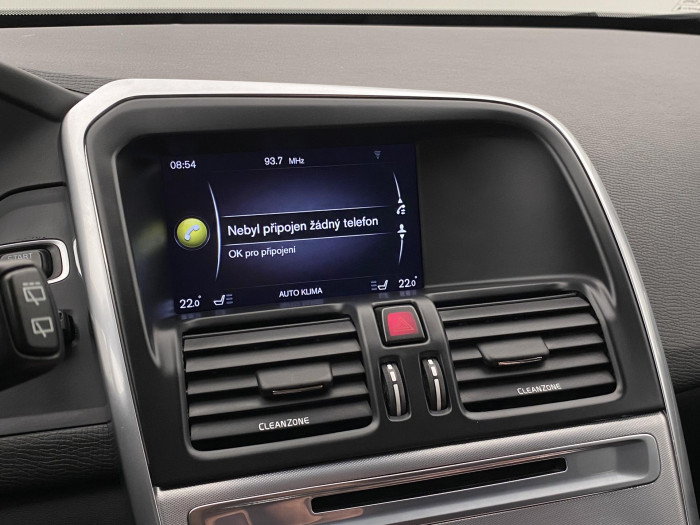 Volvo XC60 D5 AWD MOMENTUM CZ 2.4 d Momentum