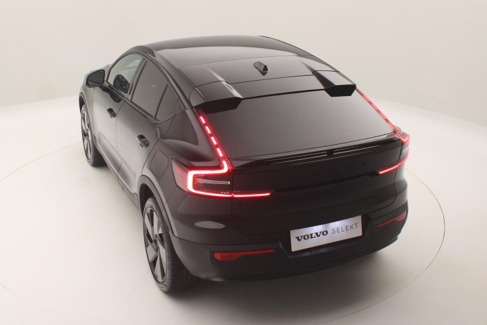 Volvo EC40 ULTRA BLACK EDITION TWIN MOTOR Edition