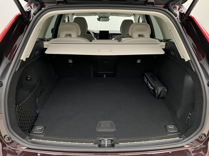 Volvo XC60 T6 AWD AUT RECHARGE DARK PLUS