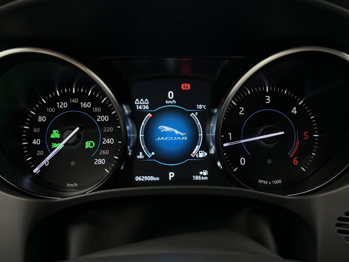 Jaguar F-Pace 20d AWD Aut CZ REZERVACE 2.0 d