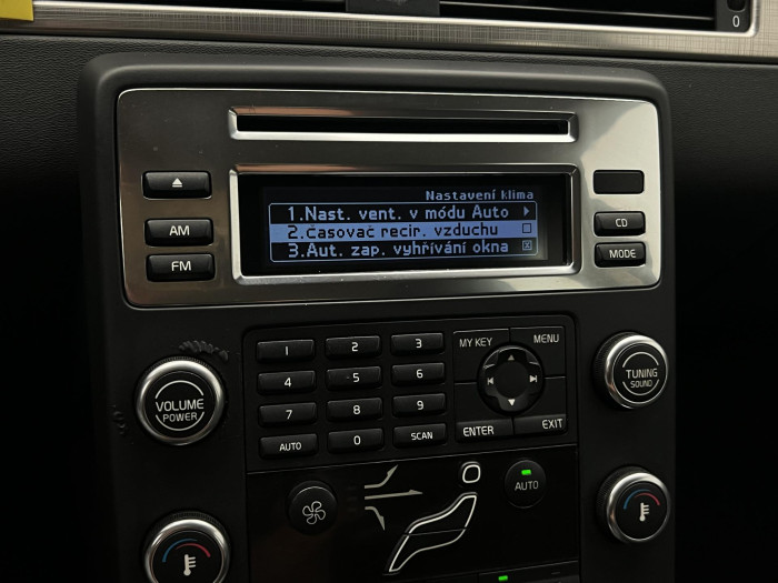 Volvo V70 D5 MOMENTUM AUT 2.4 d Momentum