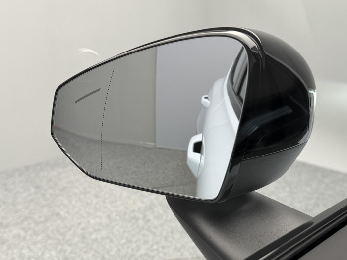 Volvo EX30 PURE ELECTRIC EXTENDED CORE