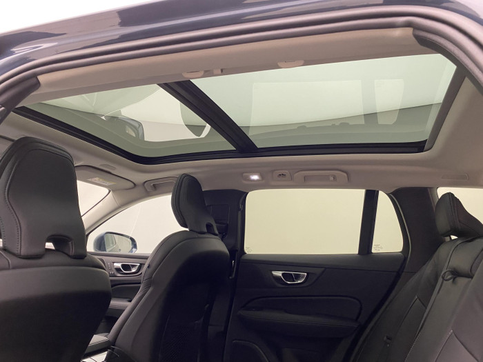 Volvo V60 T8 AWD PLUG-IN BRIGHT ULTRA CZ