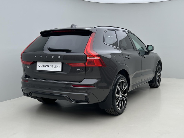 Volvo XC60 B4 AWD PLUS DARK AUT 1.maj.