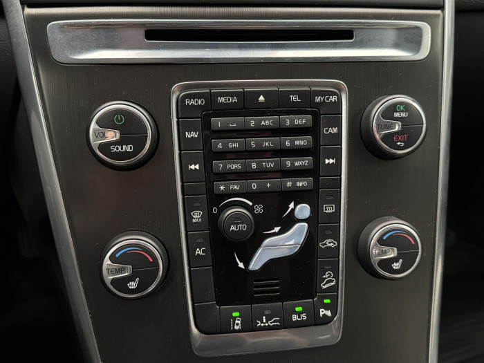 Volvo XC60 D5 AWD SUMMUM CZ 2.4 d Summum