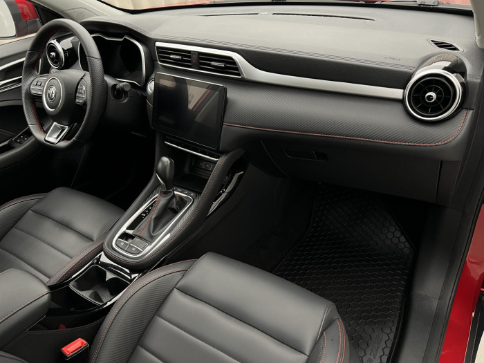 MG ZS 1.0T EXCLUSIVE AUT CZ 1.maj. 1.0 Exclusive