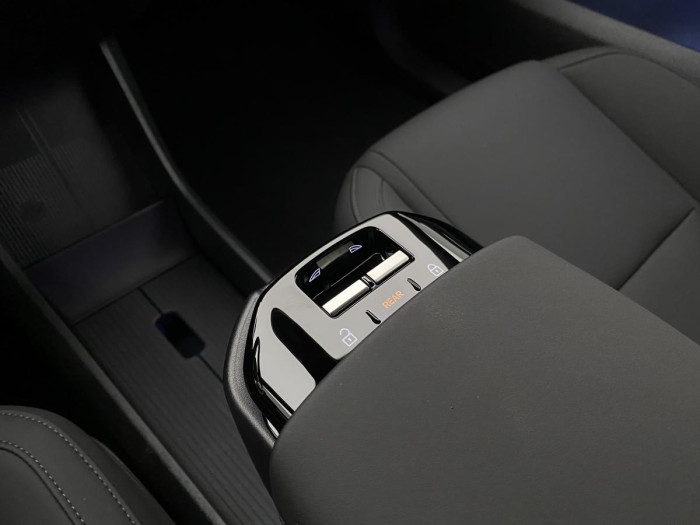 Volvo EX30 PURE ELECTRIC AWD TWIN PLUS