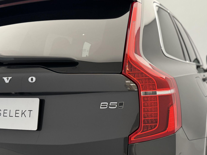Volvo XC90 B5 AWD ULTIMATE BRIGHT 1.maj