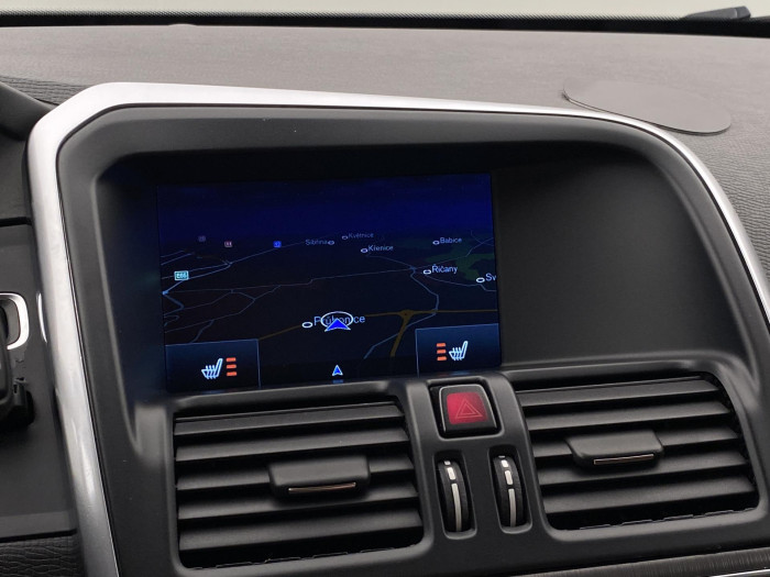 Volvo XC60 D5 AWD SUMMUM AUT CZ 2.4 d Summum