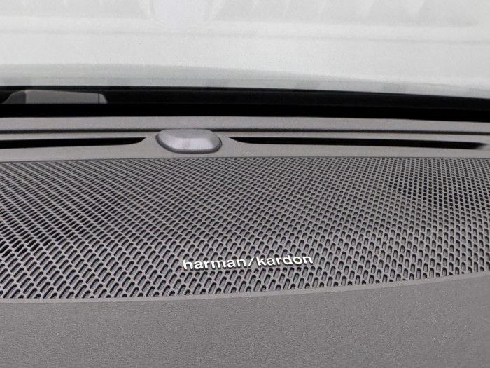 Volvo V60 B4 AUT DARK PLUS