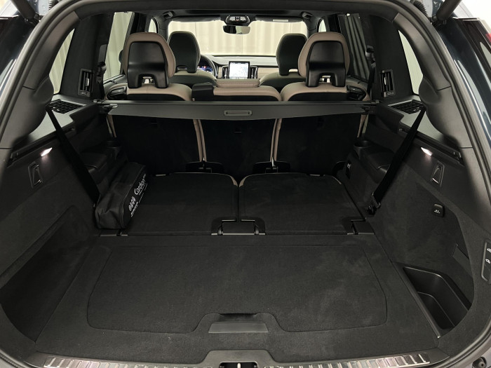 Volvo XC90 B5 AWD ULTRA BRIGHT 7MÍST CZ