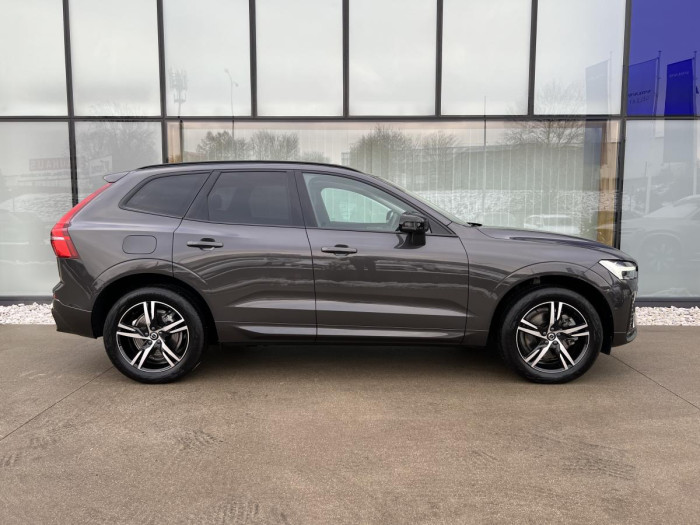 Volvo XC60 B4 AWD DARKPLUS Aut 1.maj.