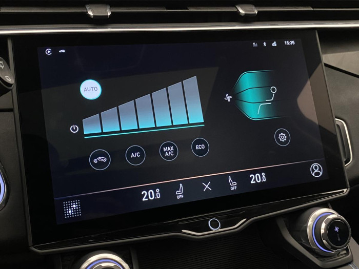 Lynk & Co 01 PHEV DCT AUT 1.maj