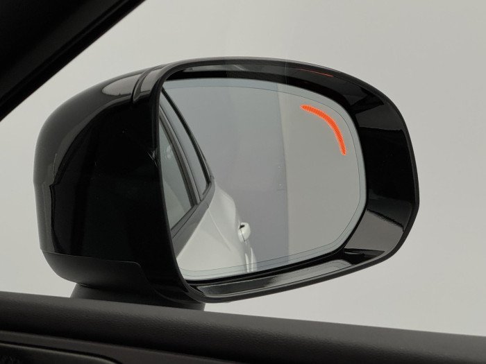 Volvo XC60 B5 AWD R-DESIGN AUT