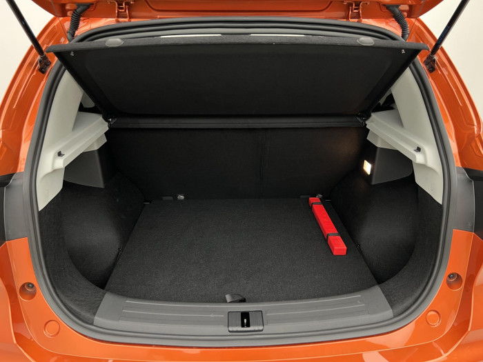 MG ZS 1.5 ESSENTIAL PLUS CZ 1.maj.