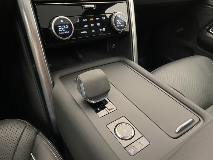 Land Rover Discovery D300 HSE AWD AUT CZ 3.0 d